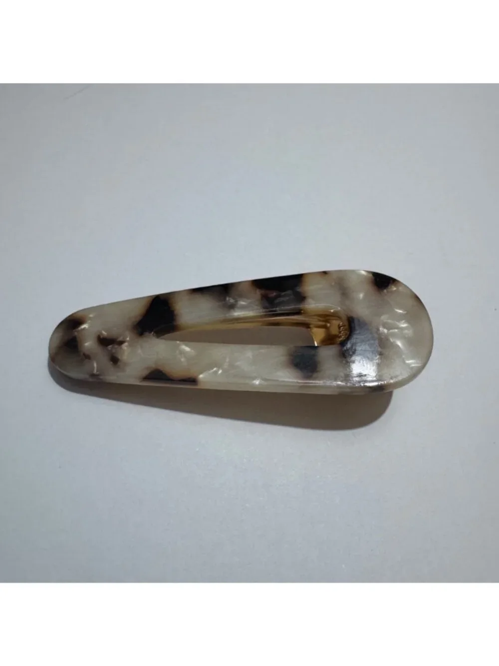 Tortoise Shell & Gold Hair Clip Acrylic & Metal Design New Elegant Style Women